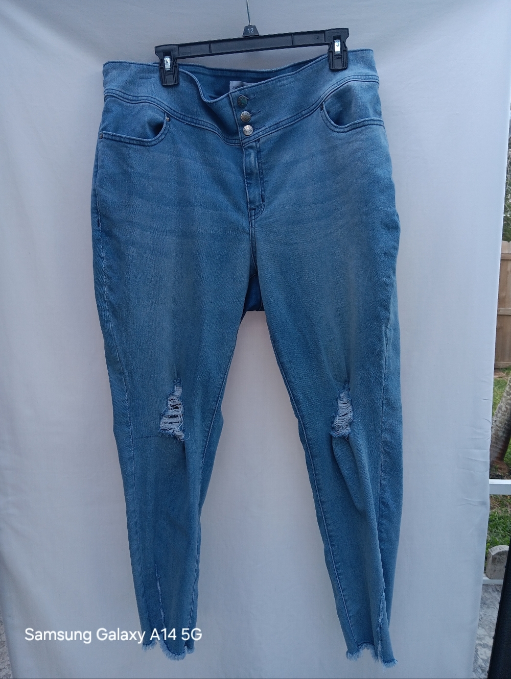 Lane Bryant High Rise Jeggings Sz 20 Flex Magic Waistband Distressed